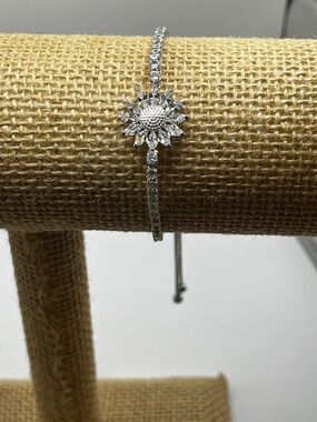 Sunflower Crystal Slider Tennis Bracelet Made with Swarovski Elements Sz 9 NWOT